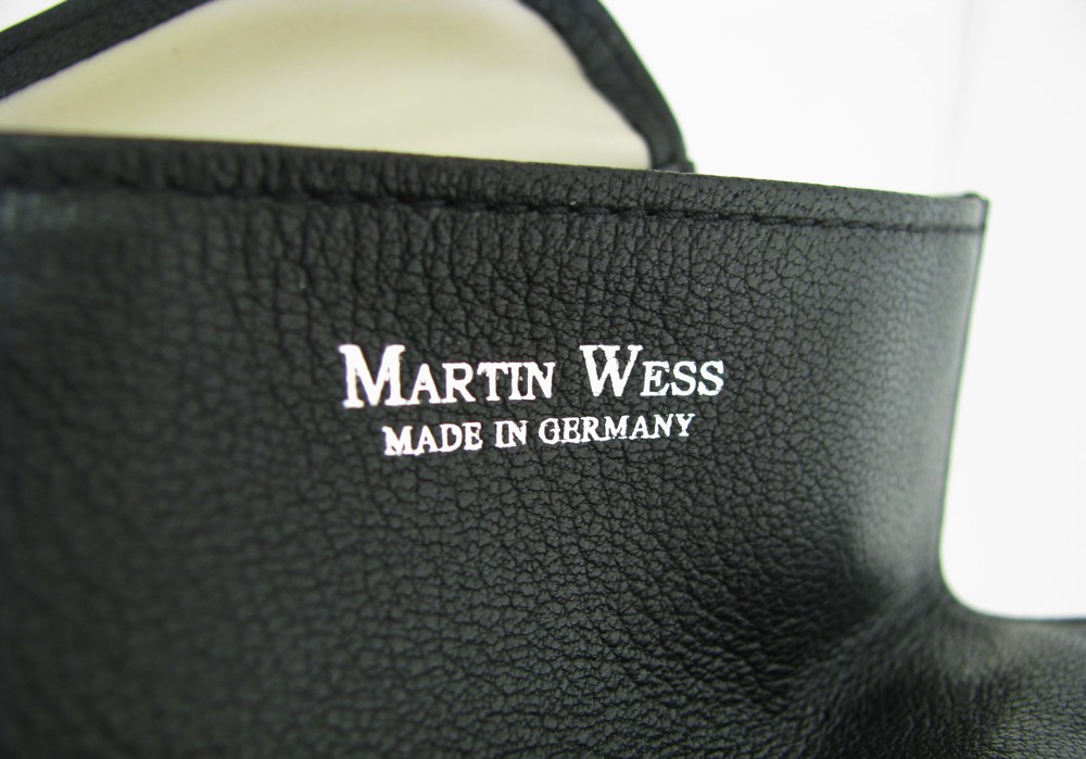 Martin Wess Lea T 15 Stand up Pouch