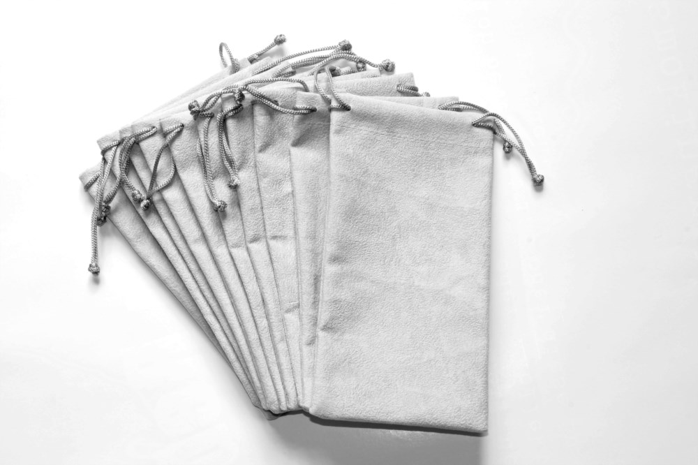 No Name Velvet Pouch Grey (12x)