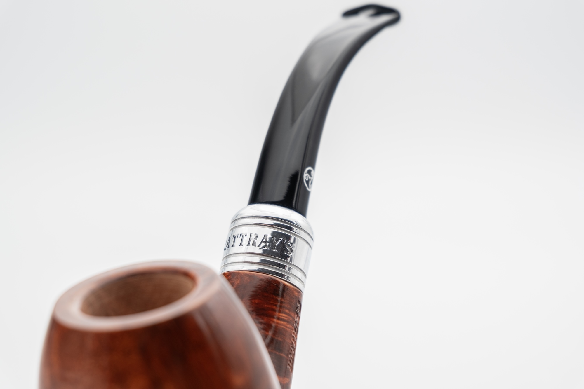 Rattray's The Bagpiper Terracotta Black
