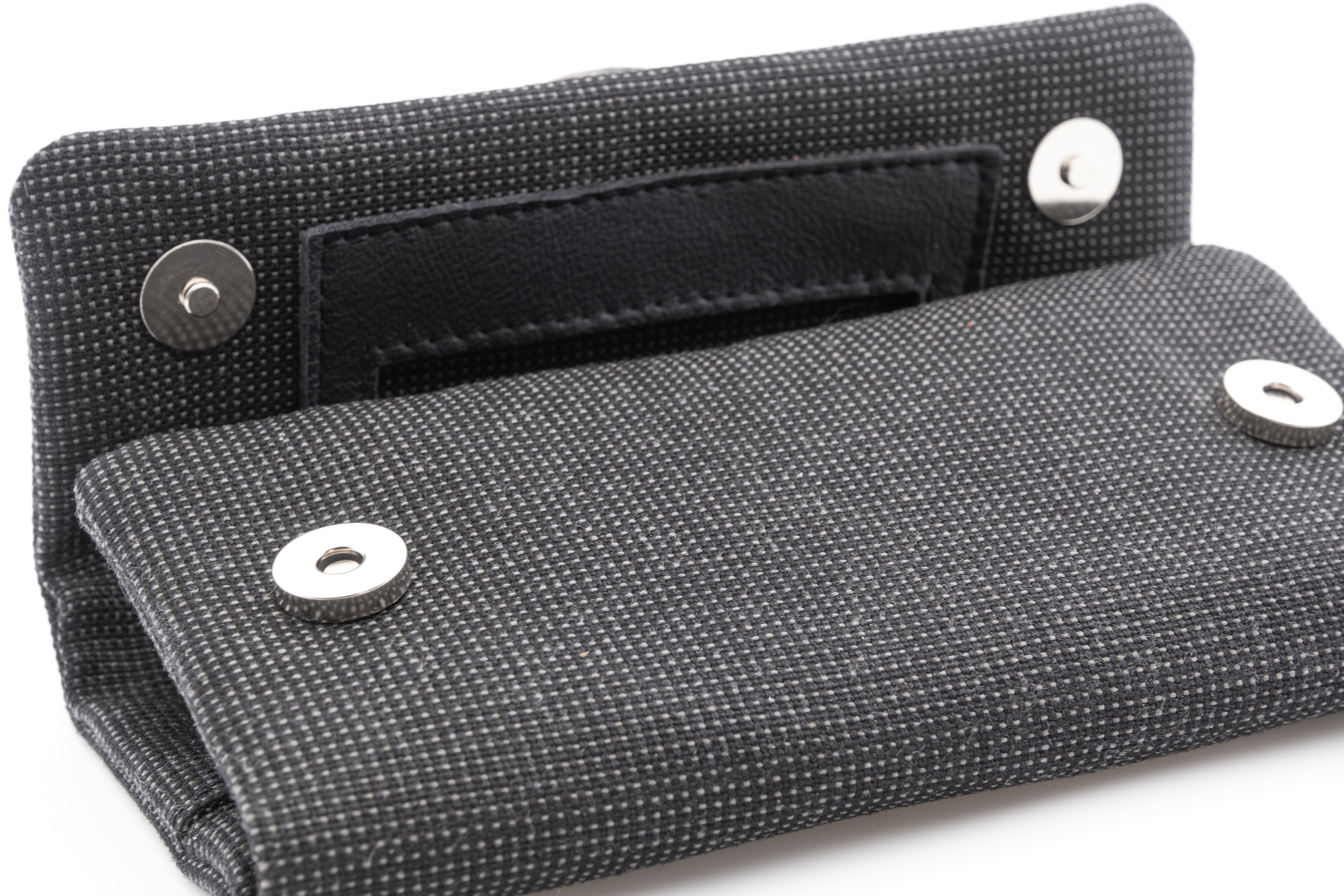 Mestango 1015-1 Roll Your Own Pouch