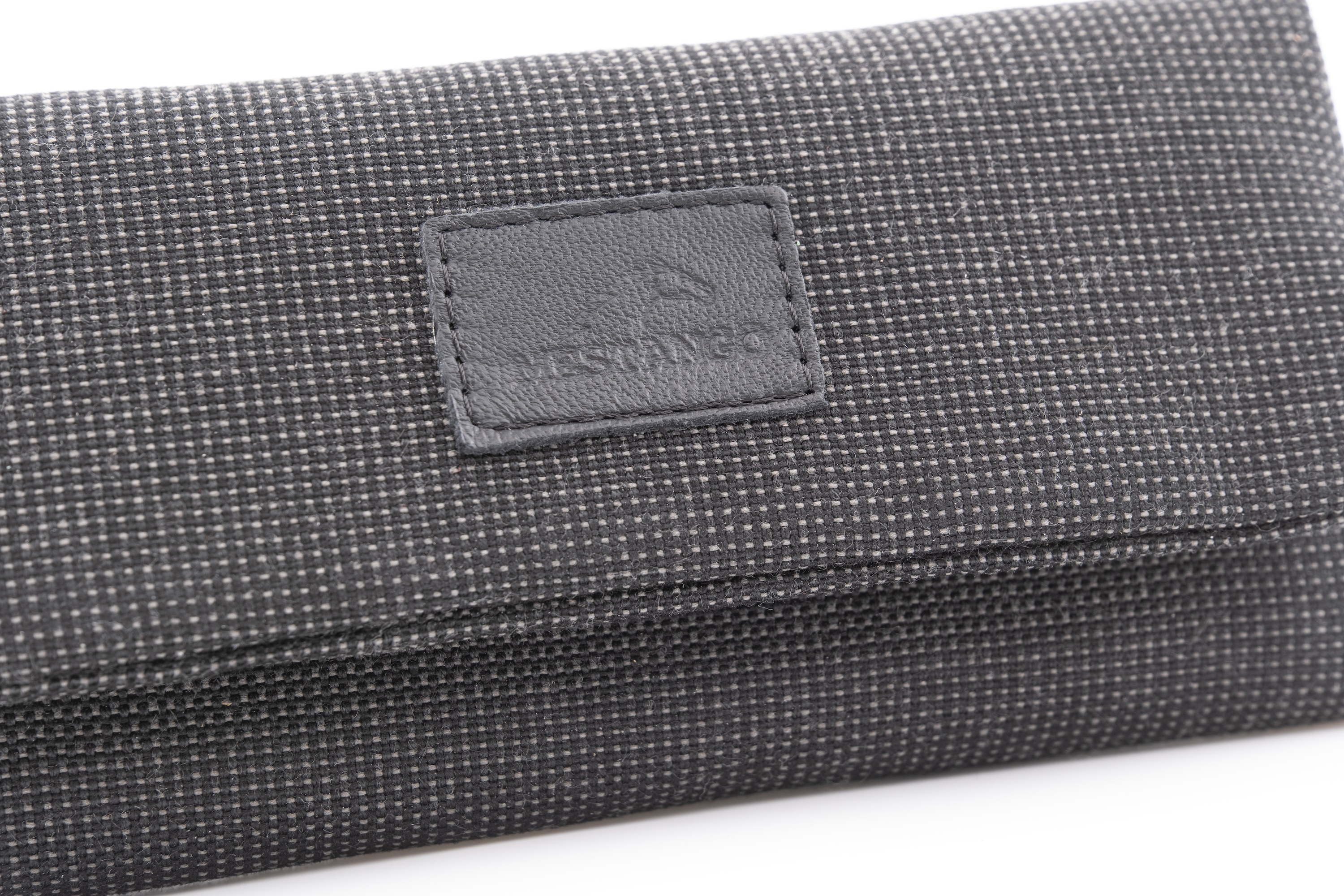 Mestango 1015-1 Roll Your Own Pouch