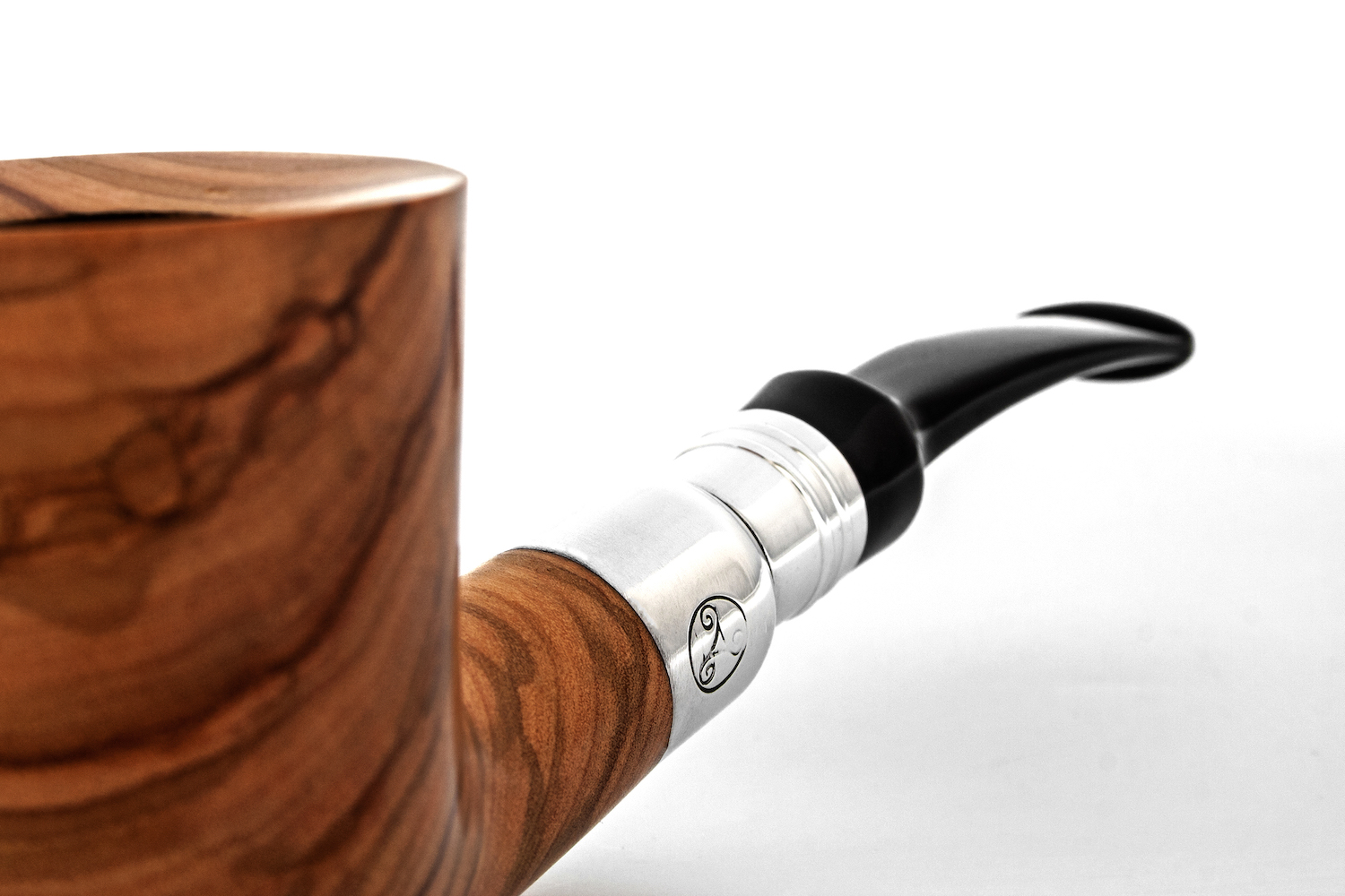 Rattray's Sanctuary Olive Smooth 149