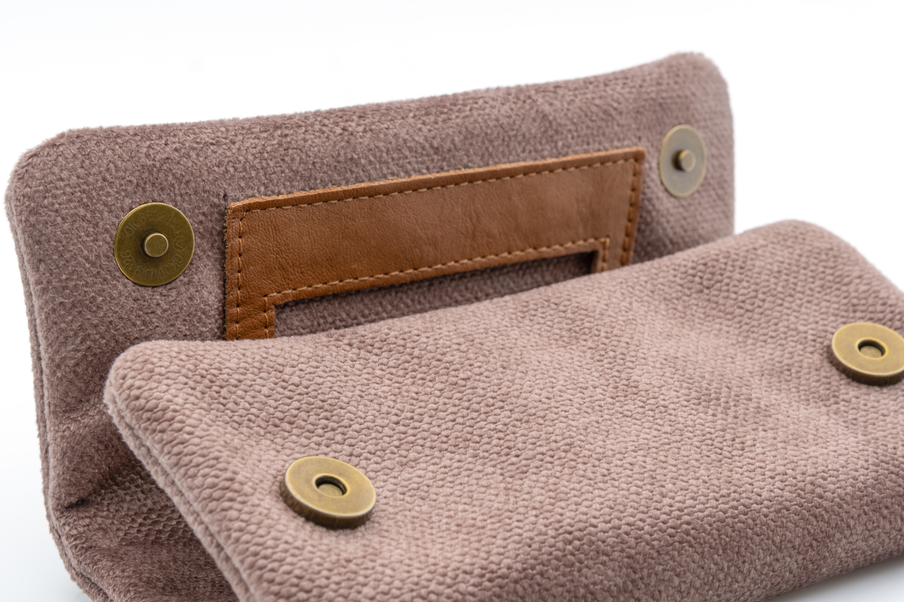 Mestango 1014-2 Roll Your Own Pouch