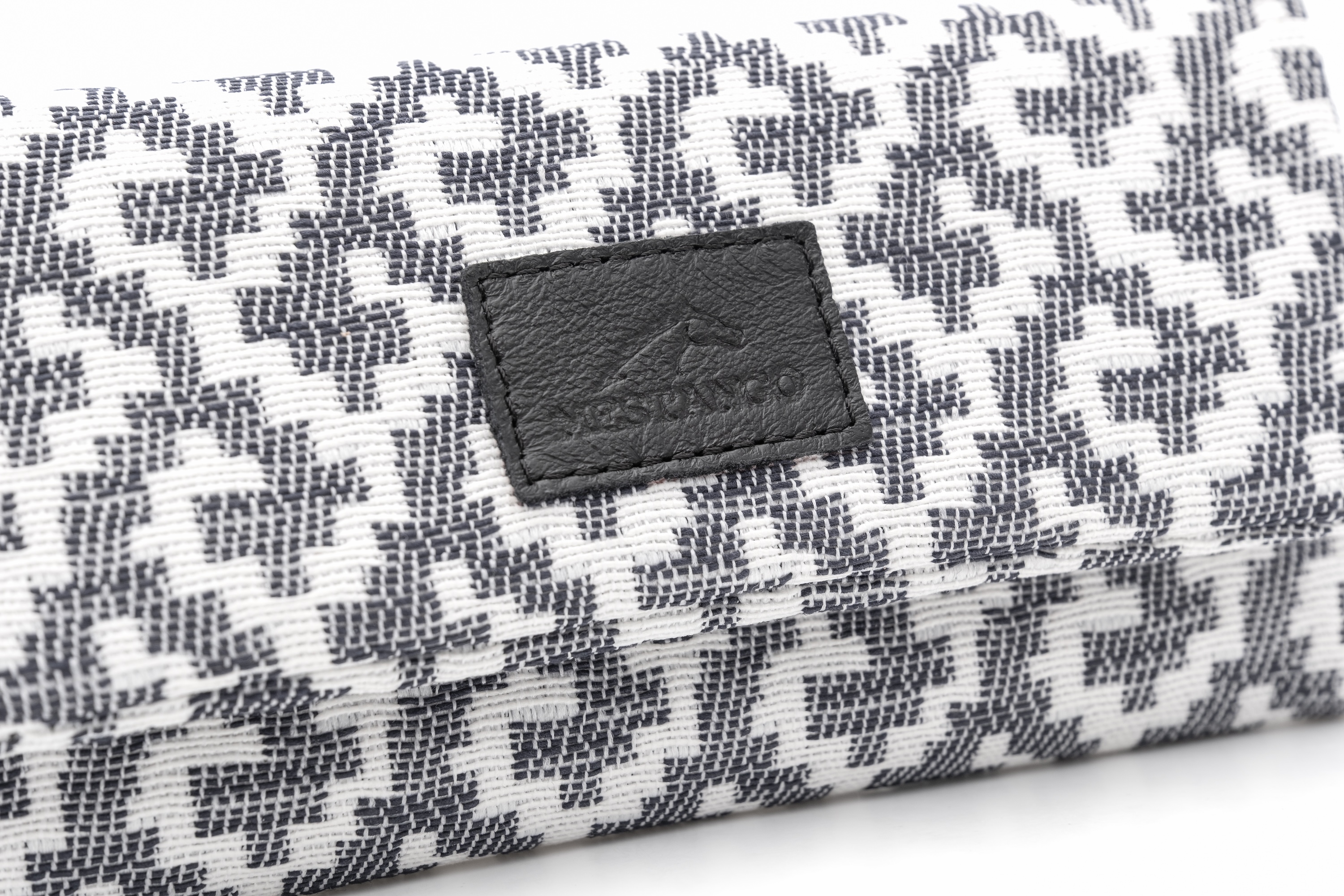 Mestango 1015-11 Roll Your Own Pouch